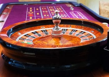 JEUX ET PARIS : Argent, plaisir, passion et hasard en salles