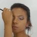 MAQUILLAGE : TRACER LES SOURCILS ET APPLIQUER LE FOND DE TEINT