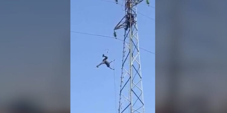 ANOSIZATO – L’individu accroché à un pylône de haute tension secouru, le courant rétabli à l’Ouest d’Antananarivo
