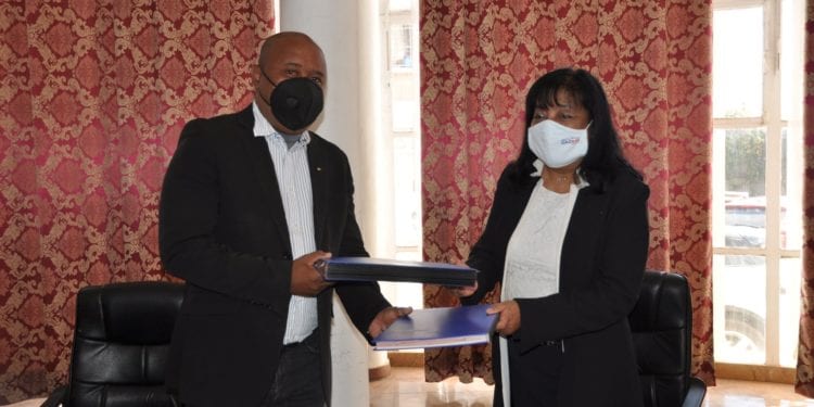 MINES ET RESSOURCES STRATEGIQUES – Eryck Herinarahinjaka Randrianandrasana, nouveau secrétaire exécutif de l&rsquo;Initiative pour la transparence des industries extractives (EITI), entre en fonction