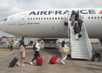 CIRCULATION – Les vols de rapatriement vers la France restent autorisés, indique le ministre des Transports et du tourisme