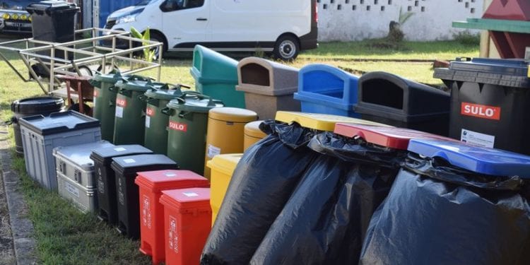 LUTTE CONTRE LA POLLUTION – Remise de matériel et d&rsquo;équipements pour le traitement sans incinération des déchets aux hôpitaux d&rsquo;Analankinina et de Morafeno