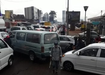 FAHAVARATRA – Tsy nifankahitana ny fitohanan&rsquo;ny fifamoivoizana noho ny orana teto Antananarivo sy ny manodidina