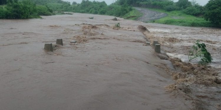 METEO – Deux personnes à bord d&rsquo;une 4×4 portées disparues à la suite de crues éclairs à Antomboka dans le district d&rsquo;Antsiranana II