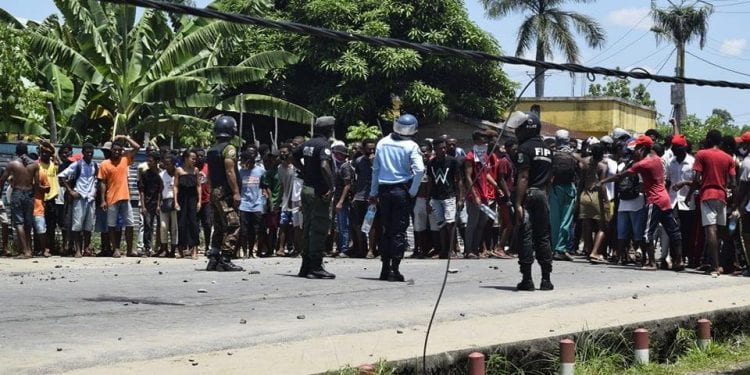 REVENDICATIONS – Un étudiant décède à la suite d’une manifestation à Barikadimy Toamasina