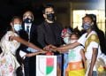 FETE NATIONALE – Le président de la République lance officiellement la célébration des festivités de l’anniversaire de l’Indépendance en allumant les lumières du stade de Mahamasina et du panneau Antananarivo