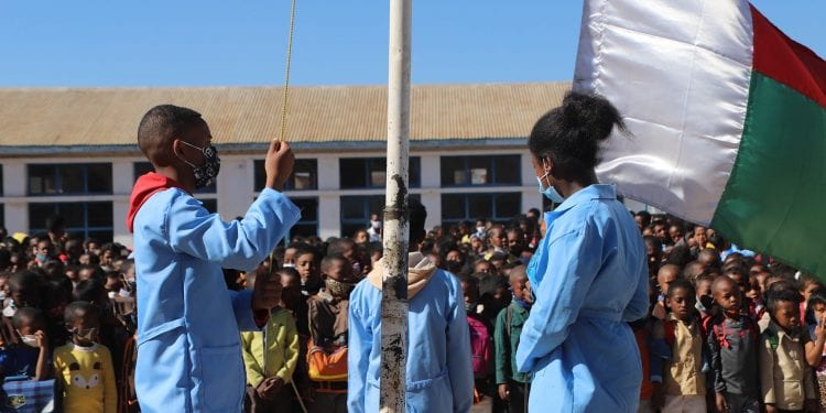 EDUCATION – Environ 5 millions d&rsquo;élèves des établissements publics devaient avoir repris le chemin de l&rsquo;école mercredi