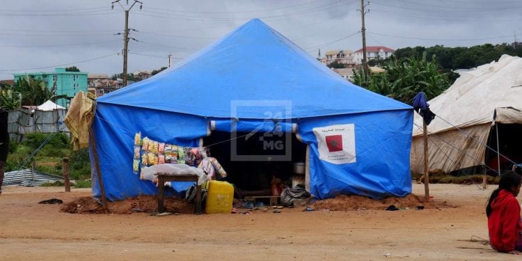 PREVENTION – Près de 5.000 sinistrés d’Antananarivo hébergés sous des tentes à transférer vers des sites plus sûrs en prévision de l’arrivée de Batsirai
