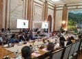 GOUVERNEMENT – Neuf ministres nommés, deux postes de vice-ministre supprimés, Tinoka Roberto Raharoarilala revient au ministère de la Jeunesse et des sports, Richard Randriamandranto devient ministre des Affaires étrangères