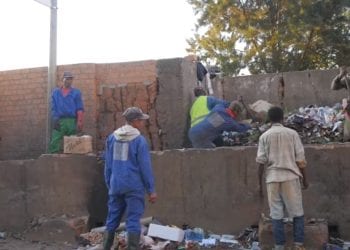 RENCONTRE – Zaraniaina Randrianarison, éboueur, un des « arivo lahy » qui garde Antananarivo propre.