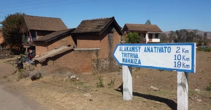 VINDICTE POPULAIRE – La gendarmerie rapporte que ses éléments sur place « n’ont pu rien faire » face à la colère de la foule entrainant la mort d’un jeune père de famille à Betafo