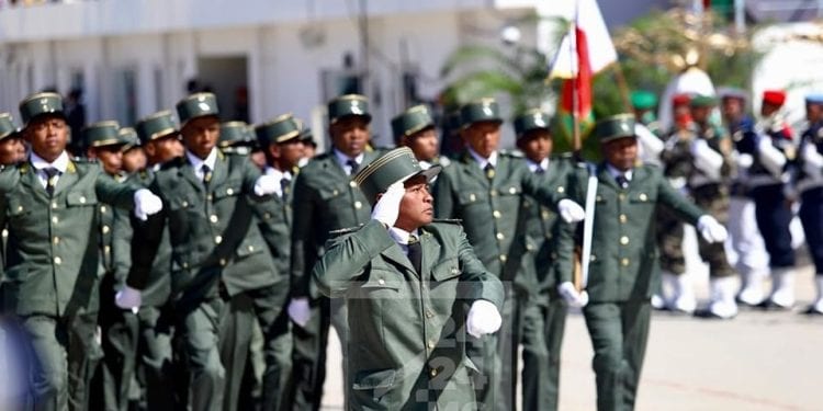 ENVIRONNEMENT – 350 agents forestiers dont une centaine âgés de plus de 50 ans pour assurer la surveillance et la protection des forêts dans tout Madagascar, selon le ministère de l’Environnement