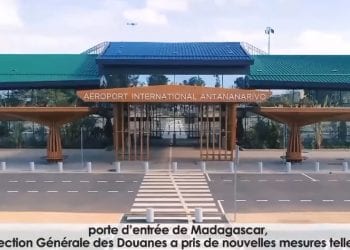 Engagée dans une période de réforme, la Douane malagasy prend de nouvelles mesures pour renforcer le contrôle économique à l’aéroport d’Antananarivo, porte d’entrée de Madagascar.