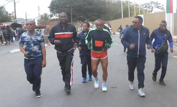 GENDARMERIE – Le général Serge Gellé reprend le sport près de sept mois après avoir survécu à un accident d’hélicoptère