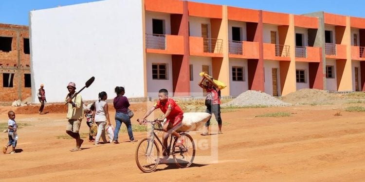 HABITAT – L’attribution des « trano mora » et la sélection de leurs futurs acquéreurs se feront après l’examen des dossiers et des critères par les banques partenaires