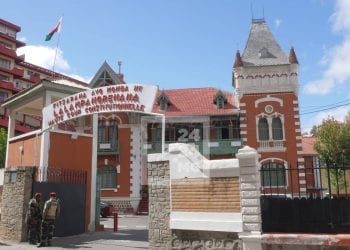 INSTITUTIONS – La Haute cour constitutionnelle se dit incompétente pour prononcer la déchéance du président de la République