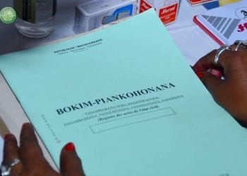 JUSTICE – Le conseil des ministres décide d&rsquo;octroyer des indemnités à tous les agents impliqués dans les opérations de distribution massive d&rsquo;acte de naissance et de carte d&rsquo;identité nationale
