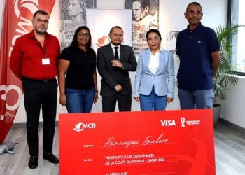 JEU – Emiline Ramarosoa remporte un séjour de quatre jours tous frais payés au Qatar ainsi que deux billets pour les demi-finales de la Coupe du Monde de football grâce à la MCB