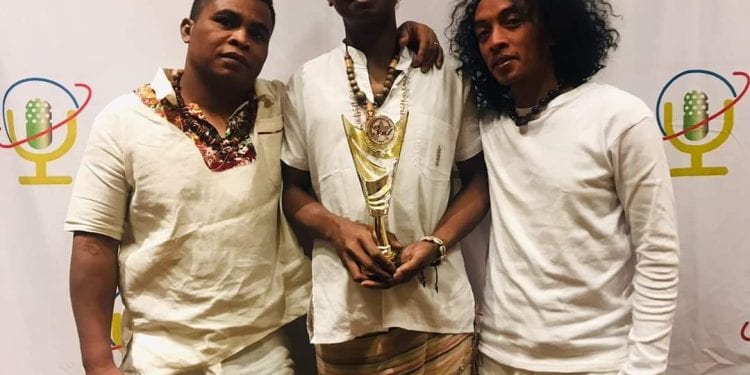 CONCOURS – Le groupe Takasy sur la troisième marche du podium du World Music Trophy, juste devant son homologue Vakamiarina quatrième