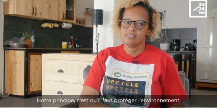 RECYCLAGE – RécupArtSoa allie valeurs écologiques à la création de meuble.