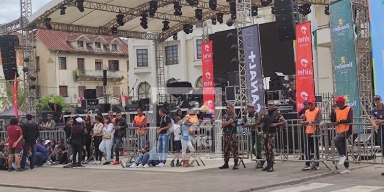 ÉVÉNEMENT – 800 éléments des forces de l’ordre déployés à Analakely pour sécuriser le concert d’Ambondrona