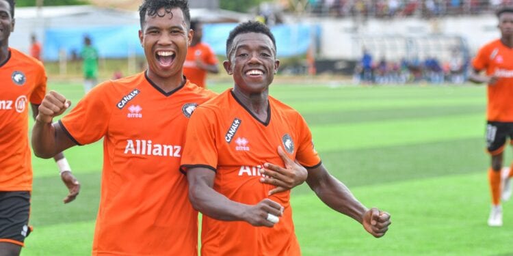 FOOTBALL – PRO LEAGUE – Tokinantenaina « Tsiry kely » Andriatsiferana offre la victoire à Fosa Juniors lors du derby de Mahajanga