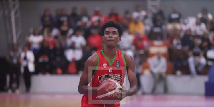 BASKETBALL – Donovan Rakotonanahary et Mathias M&rsquo;Madi à Madagascar pour le troisième regroupement des Ankoay U19