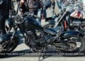 PORTRAIT – Samira Mihaja Moumini et Nagini la moto, meilleures amies pour le meilleur et pour la route