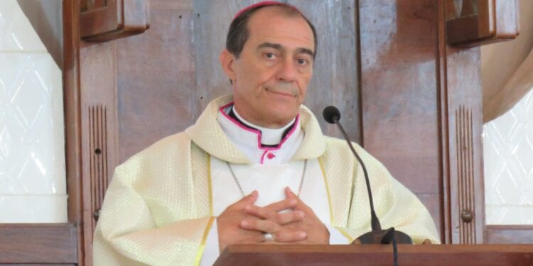 Mgr Gustavo Bombin Espino remplace Mgr Fulgence Rabeony à la tête de l&rsquo;archevêché de Toliara
