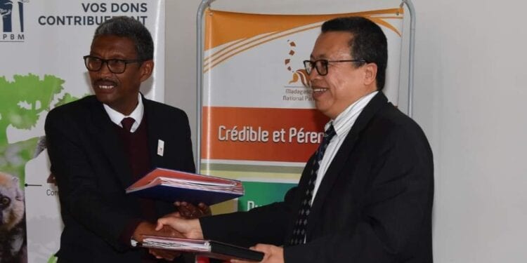 ENVIRONNEMENT – Un fonds d’urgence pour renforcer la lutte contre les feux au niveau de 17 aires protégées du réseau de Madagascar national Parks les plus vulnérables à ce fléau
