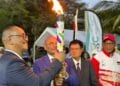 JEUX DES ÎLES – La flamme olympique remise officiellement à Madagascar par les autorités sportives mauriciennes