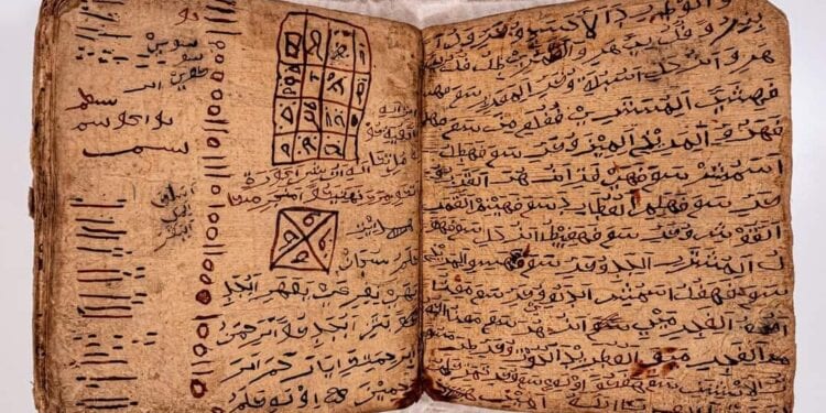 PATRIMOINE – Le Sorabe malgache exposé à la Bibliothèque universitaire des langues et des civilisations de Paris