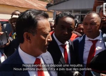 AUTORITE – Débats autour de la renonciation aux fonctions de chef de l&rsquo;Etat par intérim