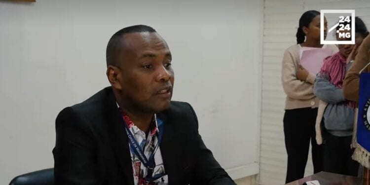 CAMPAGNE PRESIDENTIELLE – L’aviation civile de Madagascar limite à deux le nombre d’hélicoptères pouvant être importés par les candidats à la présidentielle par mesure de prudence