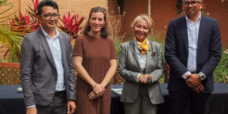 ÉDUCATION ARTISTIQUE – 800 enfants des écoles primaires publiques d&rsquo;Antananarivo à familiariser avec l&rsquo;art à travers le Programme Hay
