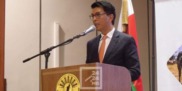 PRESIDENTIELLE – Andry Rajoelina donne rendez-vous à ses partisans au Palais de sports et de la culture mercredi 