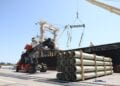 INFRASTRUCTURES – 1 000 unités de tuyaux destinés au projet « pipeline Efaho-Ambovombe » débarquent au port d’Ehoala
