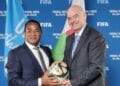 FOOTBALL – Rencontre entre Alfred Randriamanampisoa et Gianni Infantino à Paris