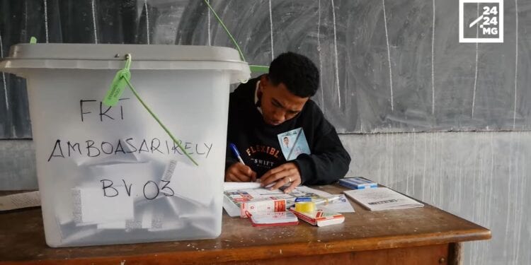 ELECTION PRESIDENTIELLE – Andriantsoa Randrianantenaina, jeune président de bureau de vote