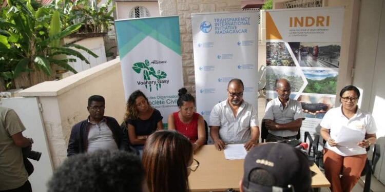 ENVIRONNEMENT – La société civile alerte sur la situation des lanceurs d’alerte environnementaux à Madagascar et demande l’adoption d’une loi pour les protéger