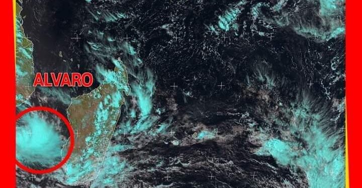 La première tempête tropicale de la saison baptisée Alvaro menace le Sud Ouest malgache 