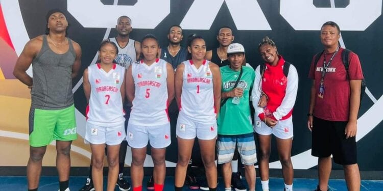 Deux victoires et une défaite au bilan des Ankoay hommes et dames lors de leur première journée à la Coupe d’Afrique de basketball 3×3