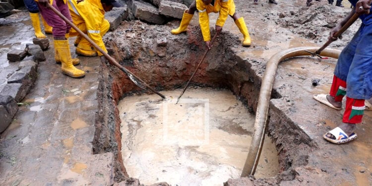SAISON DE PLUIE – Plus de 2 000 m3 de déchets à enlever sur les trois canaux d’évacuation d’eau de la Capitale, selon l’APIPA