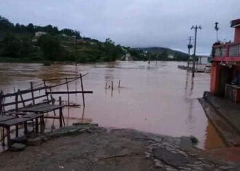 MÉTÉO – Ressortie en mer au Sud de Mananjary, Alvaro redevient tempête tropicale et continue d&rsquo;amener pluies et vents sur le littoral Sud-Est