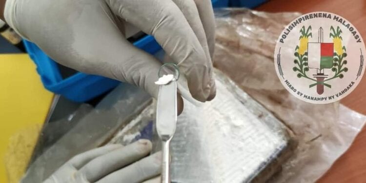 Toamasina – 64 kilos de cocaïne d’une valeur de plus de 19 milliards d’ariary incinérés, selon la police nationale