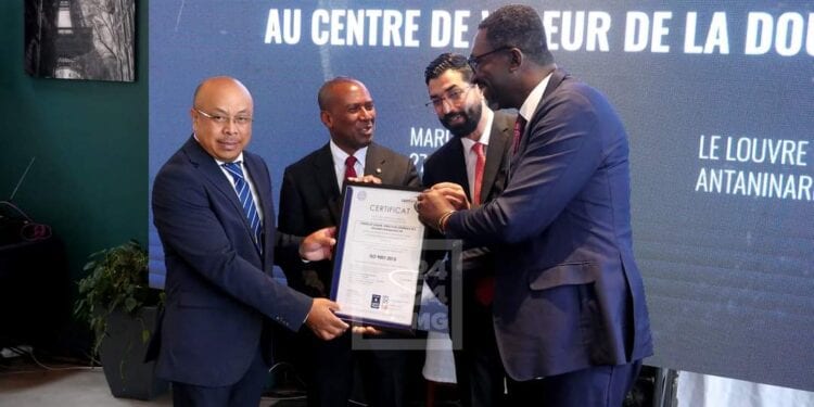 ADMINISTRATION – Le centre de valeur de la douane obtient la certification Iso 9001-2015