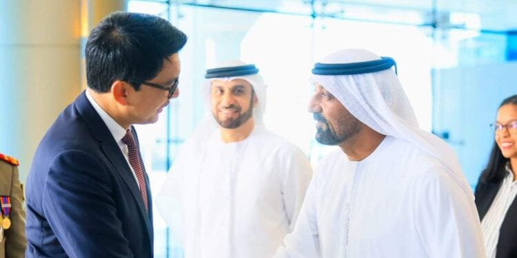 Rajoelina relance les discussions sur les vols directs reliant Madagascar et Dubai avec la compagnie Emirates Airlines