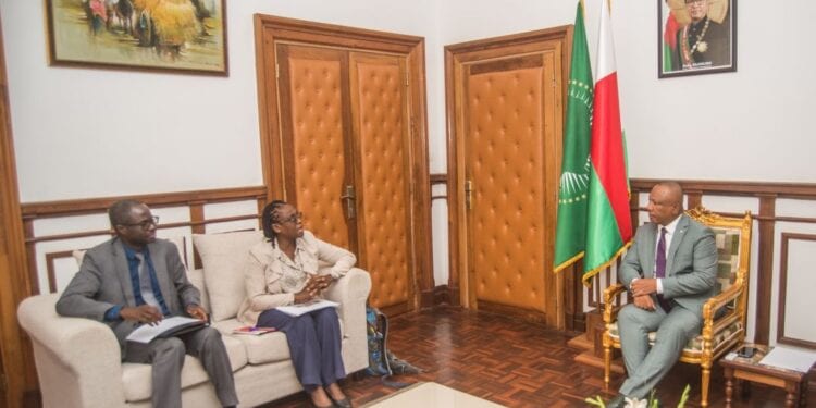 Le redressement de la Jirama et de Madagascar Airlines discuté entre Christian Ntsay et la Banque mondiale