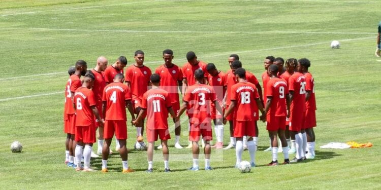 FOOTBALL – Umbro choisi comme équipementier des Bareas
