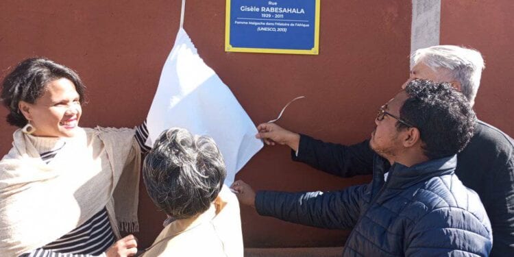 ANTANANARIVO – La Rue Gisèle Rabesahala inaugurée entre le Lac Anosy et le Lycée Moderne d’Ampefiloha